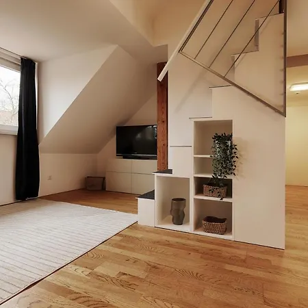 Homiestay City-apartment, Balkon & Parkplatz Apartment *